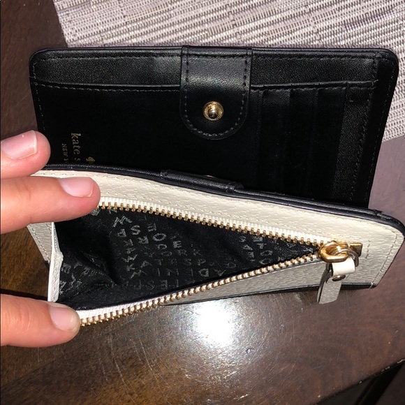 Kate Spade wallet - Picture 5 of 6